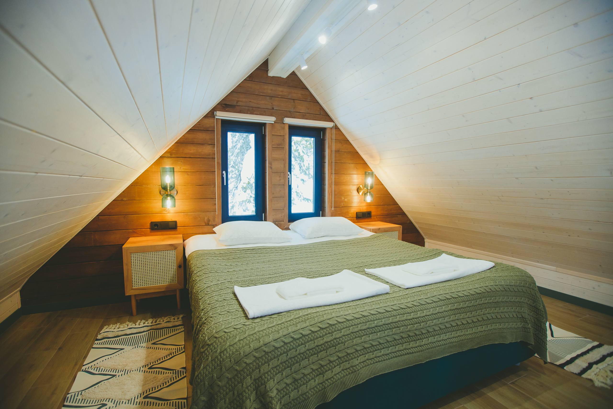 BarnHouse · Славянская 233